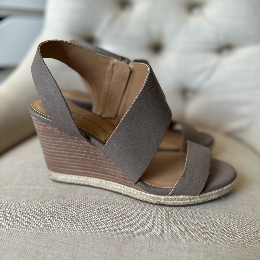 Lucky Brand wedges
